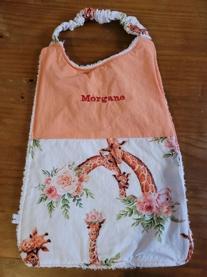 Bavoir école maternelle