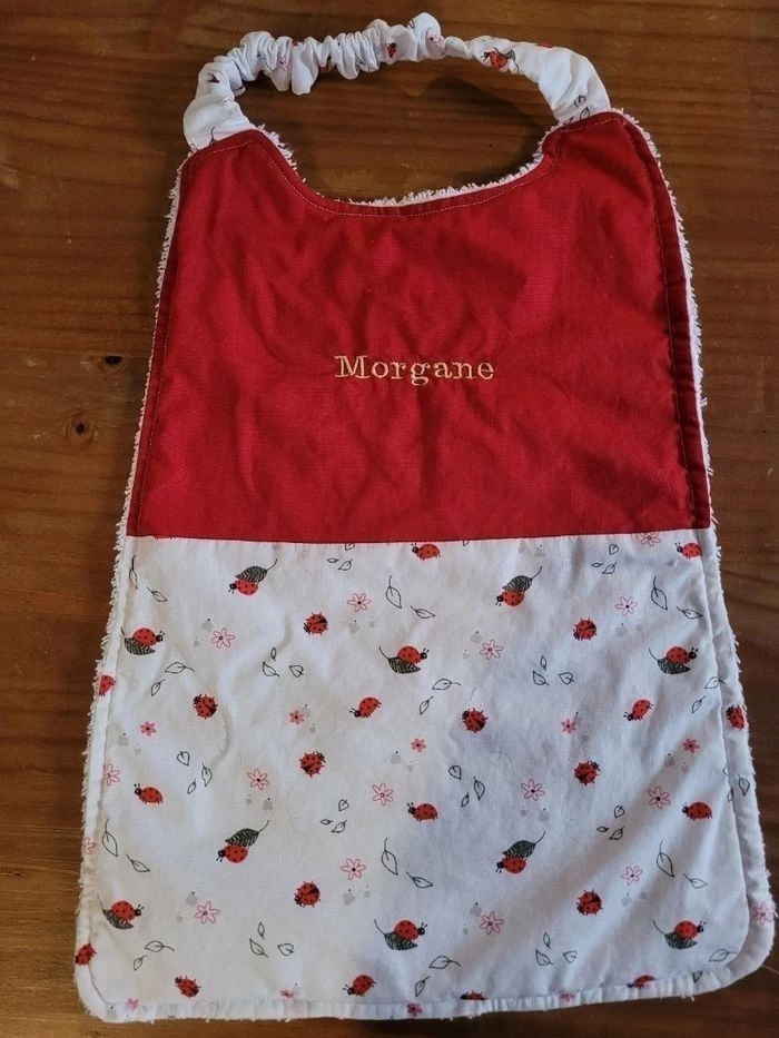 Bavoir école maternelle